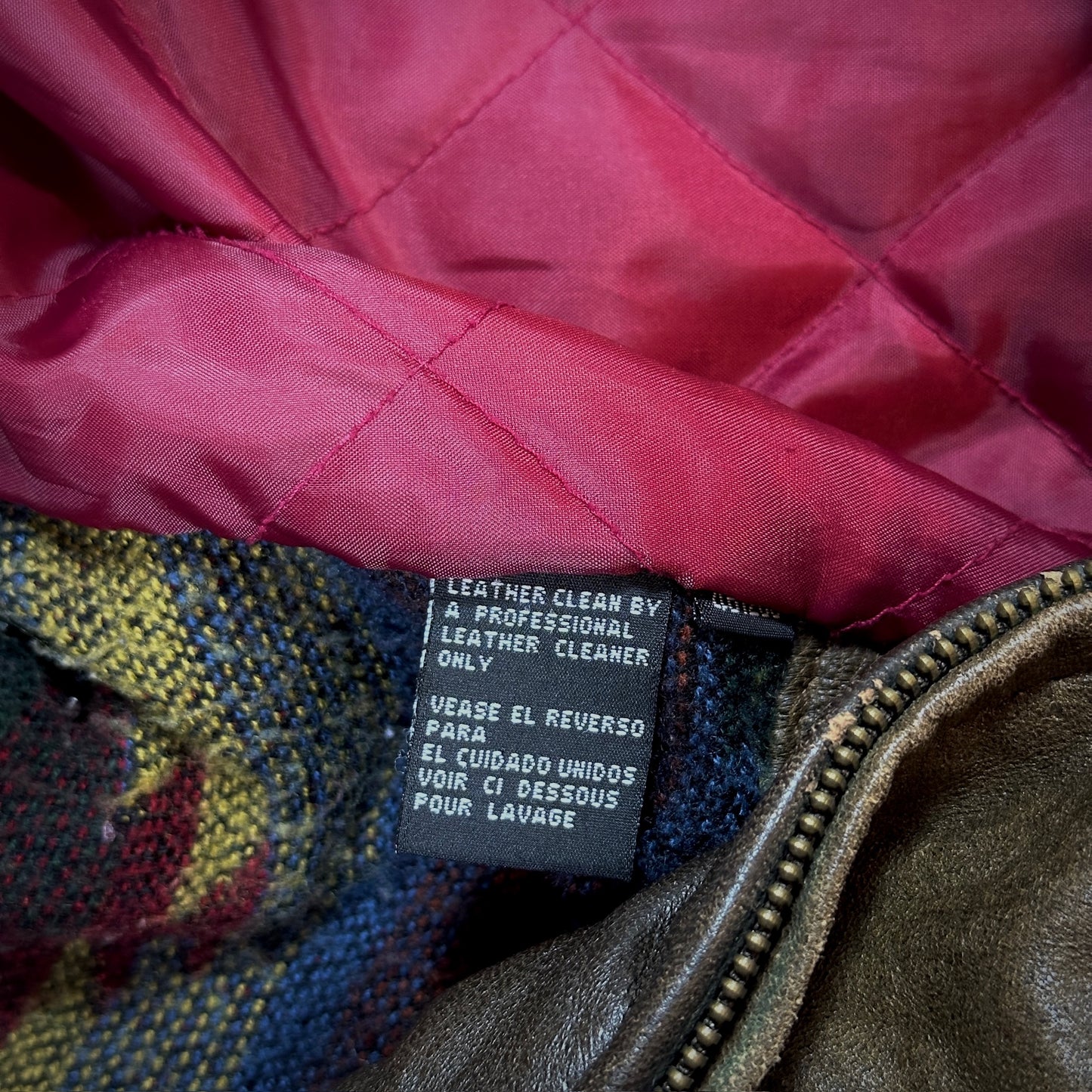 Navy blue stickad tröja